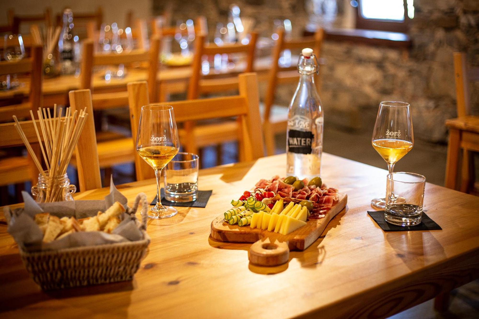 Boutique Rooms & Winery Zorz Vipava Exterior photo